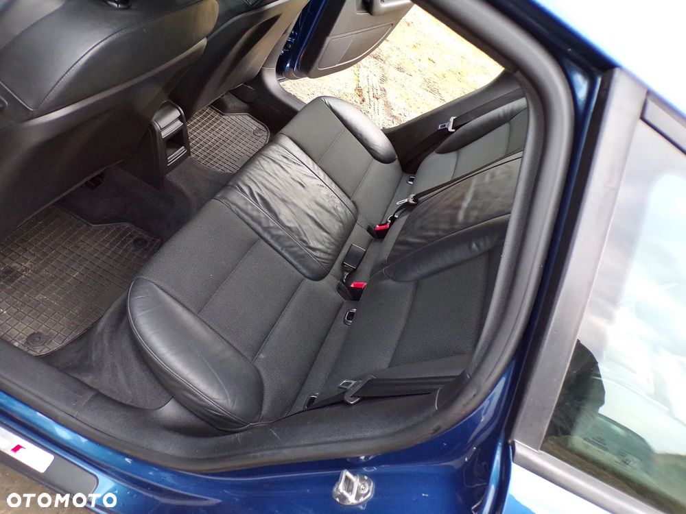 Audi A3 Sportback 1.4 TFSI S Line Sportpaket plus - 22