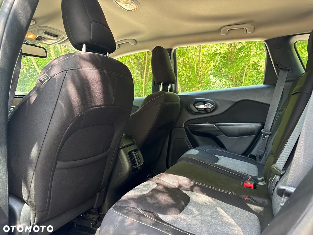 Jeep Cherokee 2.0 MJD Active Drive I Longitude - 41