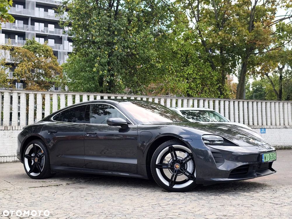 Porsche Taycan Turbo - 5