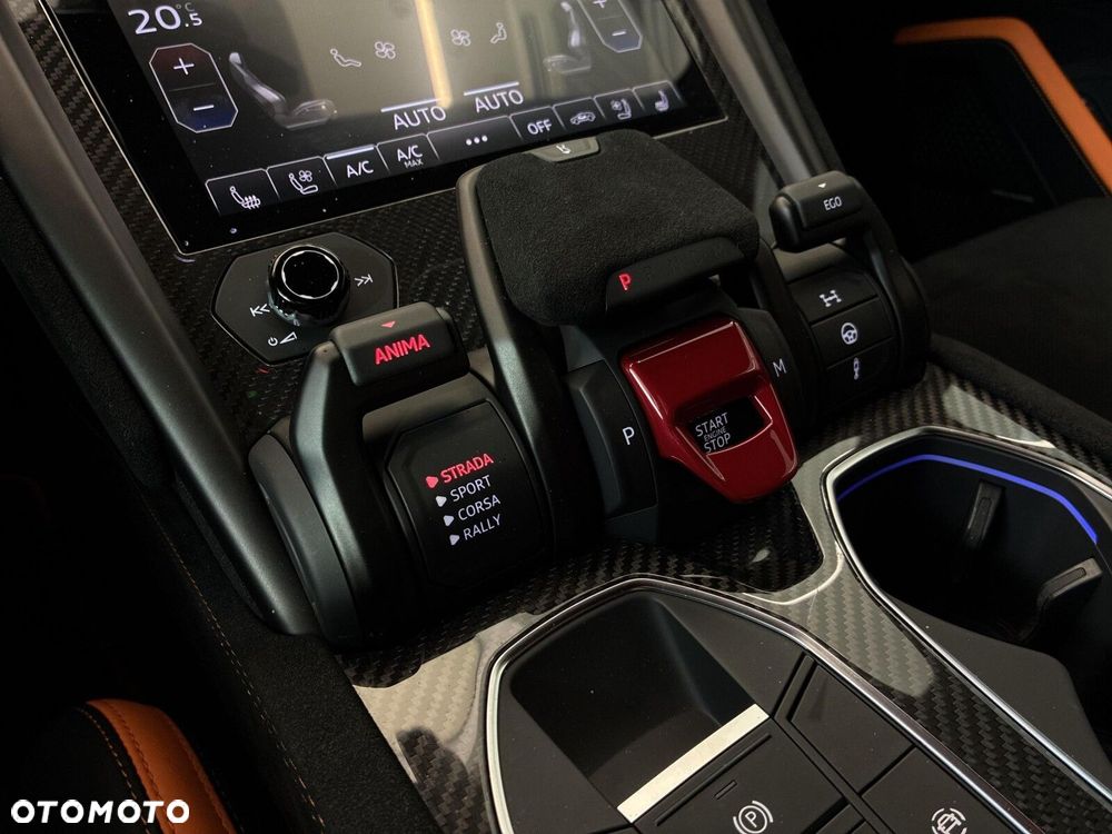 Lamborghini Urus - 18