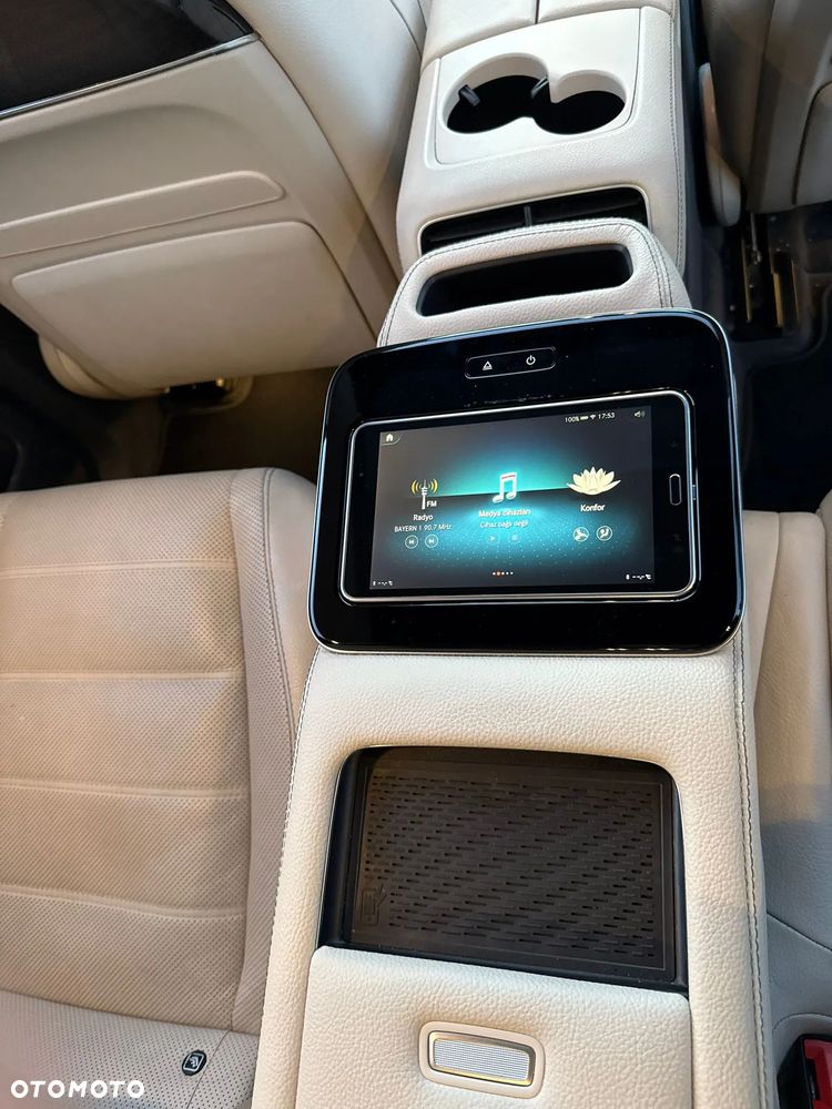 Mercedes-Benz GLS - 17