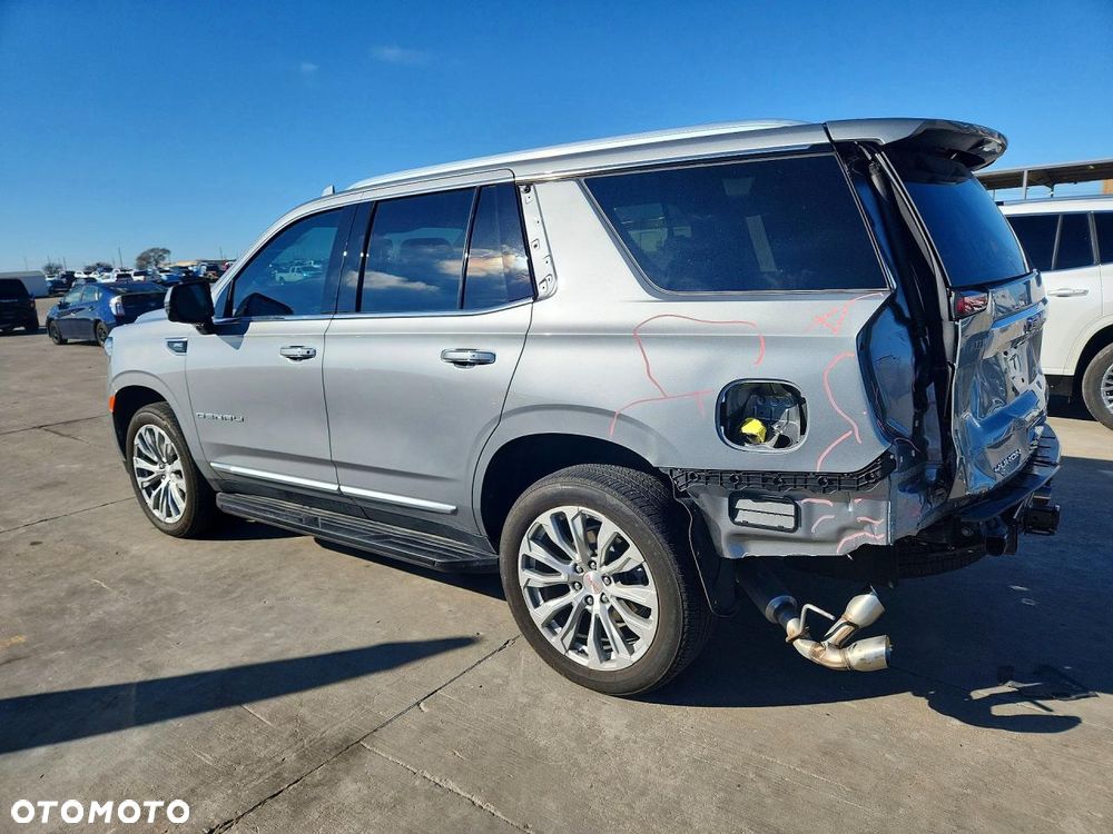 GMC Yukon - 3