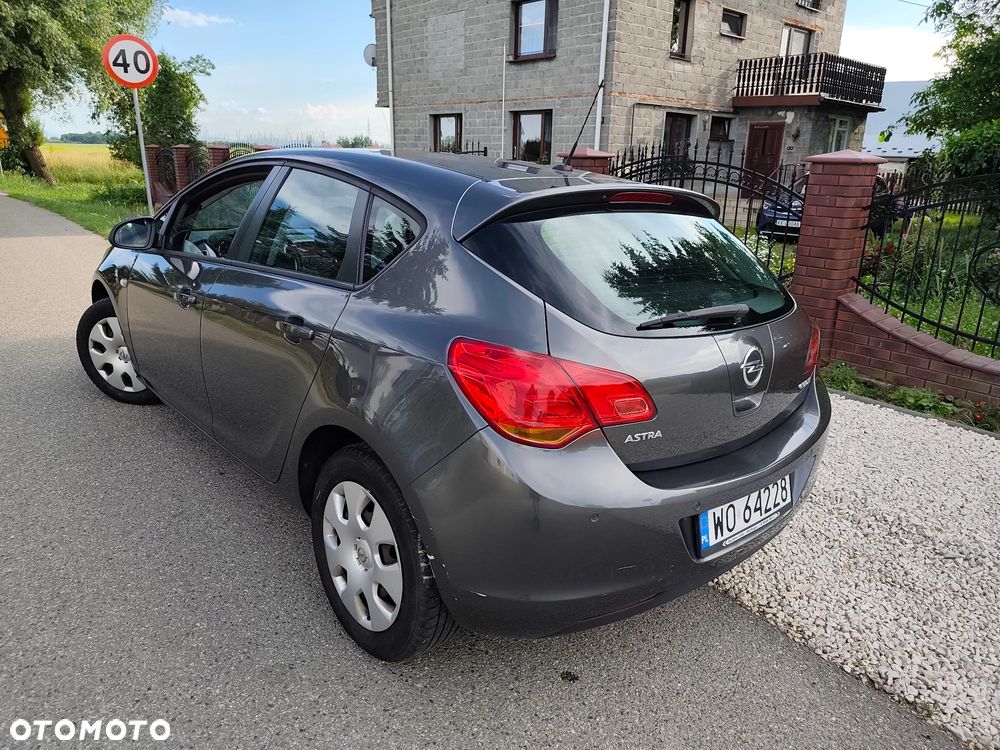 Opel Astra 1.4 - 2