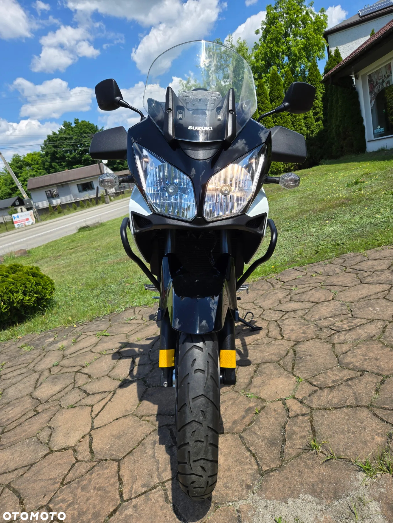 Suzuki V-STROM - 18