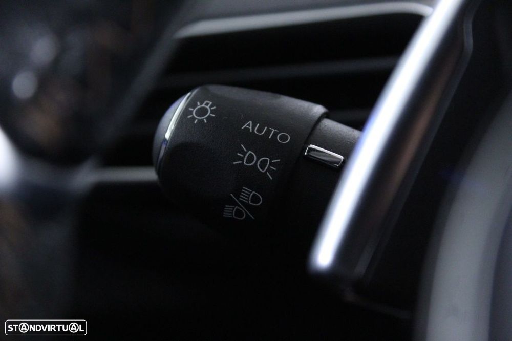 Peugeot 3008 1.5 BlueHDi GT EAT8 - 25
