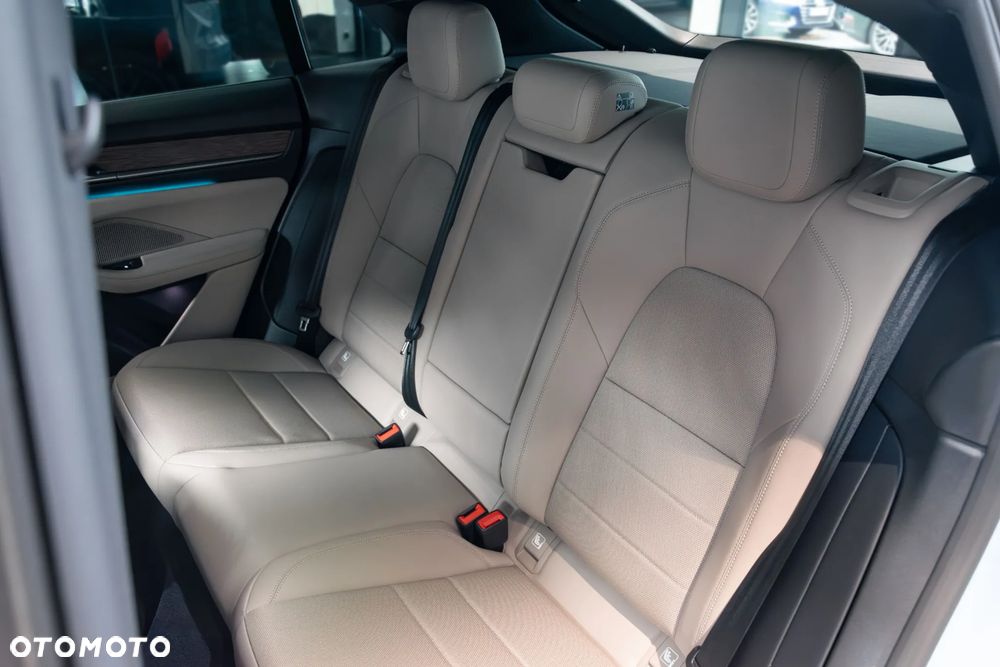 Porsche Macan 4 100kWh - 29
