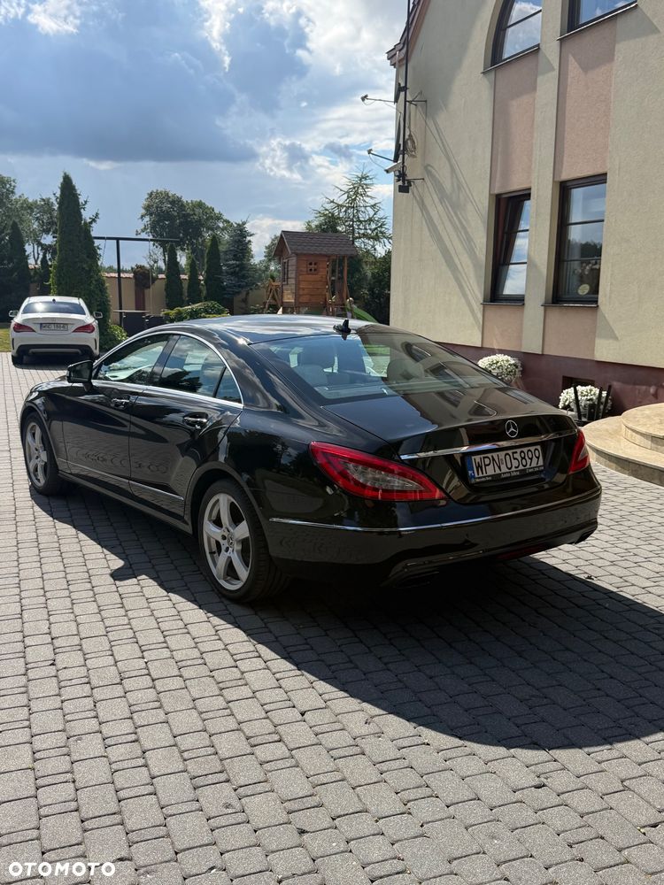 Mercedes-Benz CLS 350 CDI 4-Matic BlueEff - 2