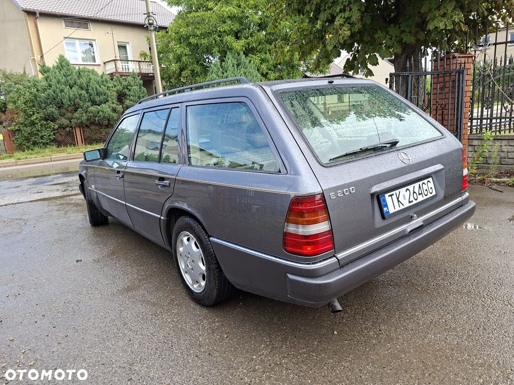 Mercedes-Benz Klasa E - 8