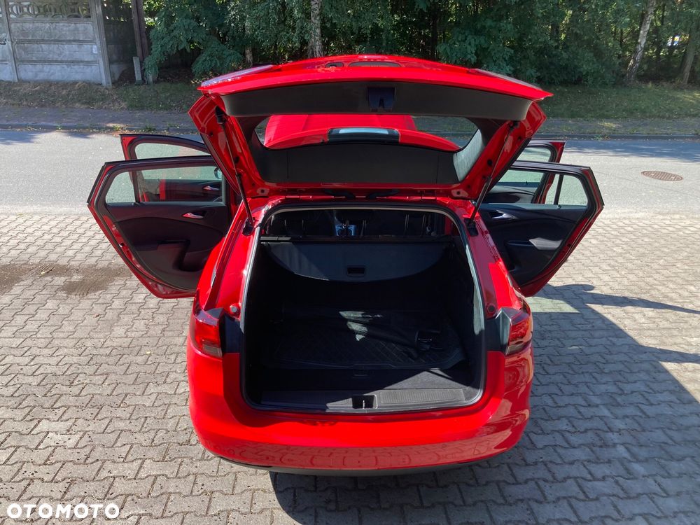 Opel Astra 1.4 Essentia - 28