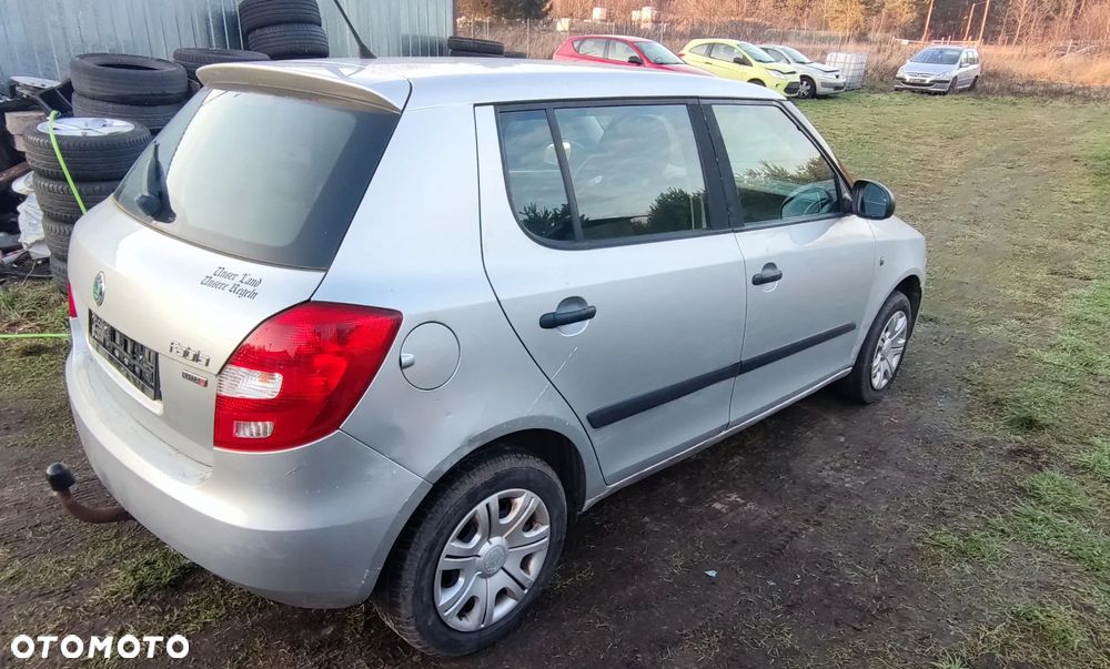 Skoda Fabia 1.2 HTP Active - 5
