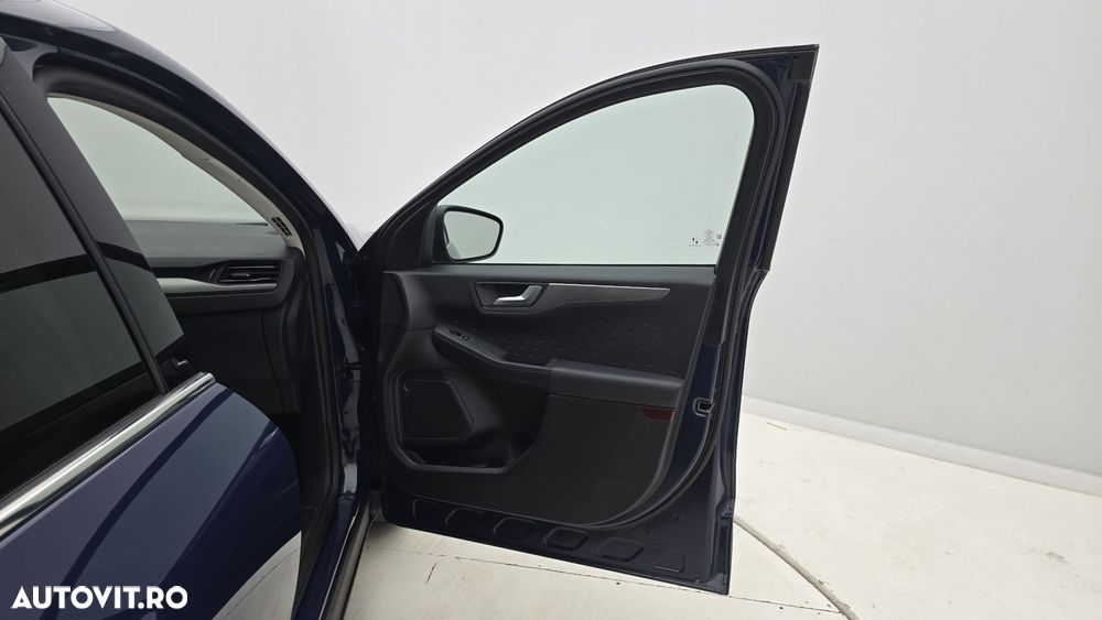 Ford Kuga - 17