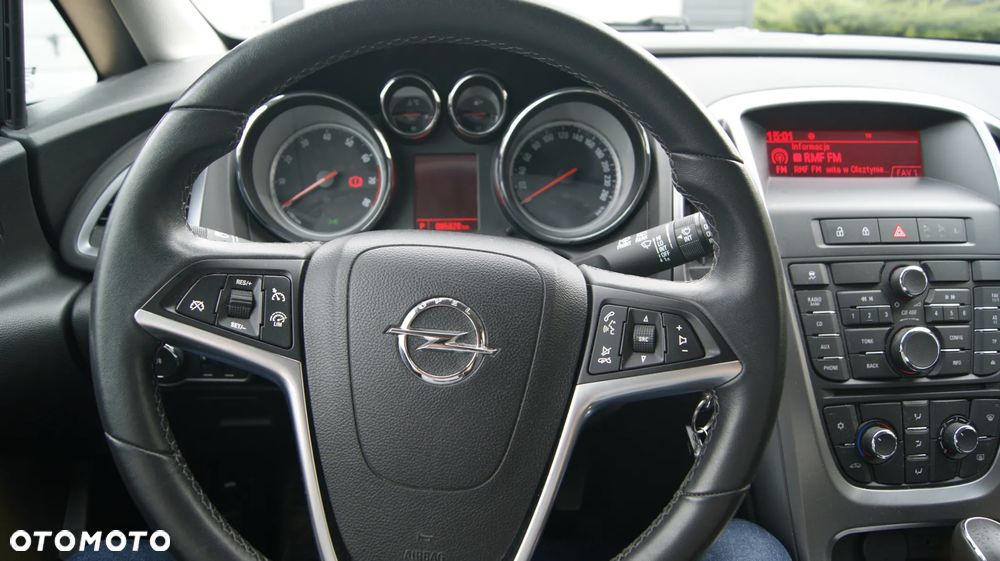 Opel Astra 1.4 T Cosmo - 13