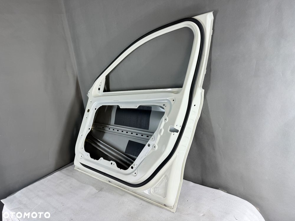 Drzwi przednie prawe GLA A156 W156 - 8