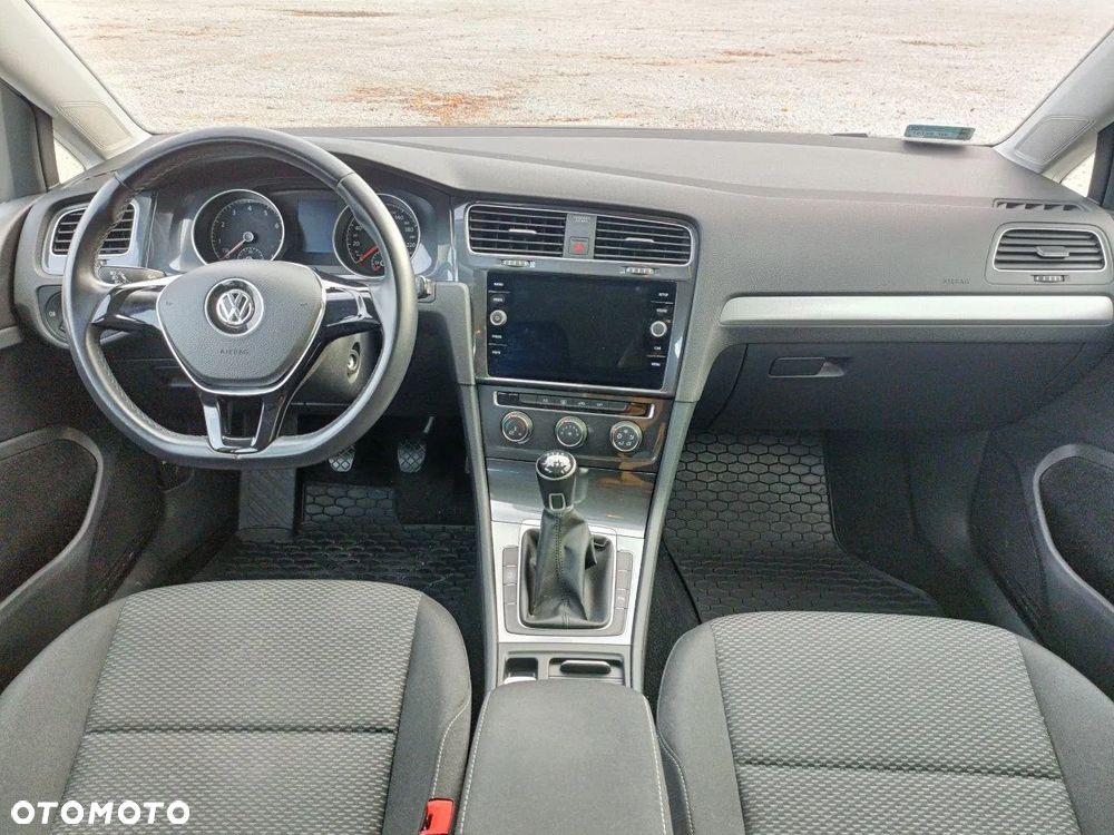 Volkswagen Golf 1.0 TSI BMT Trendline - 13