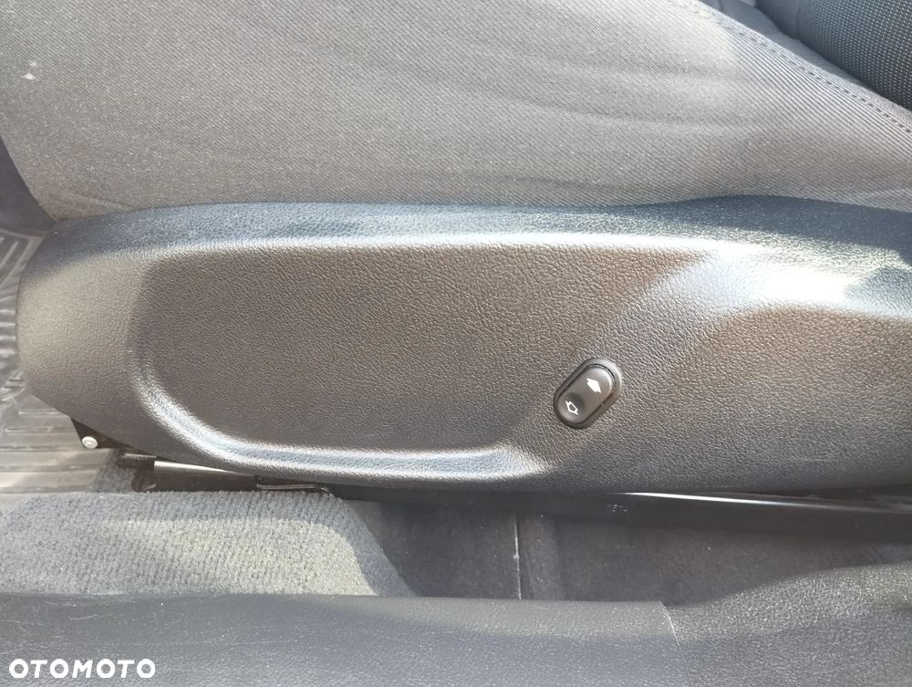 Ford Mondeo 1.6 Eco Boost Titanium - 24
