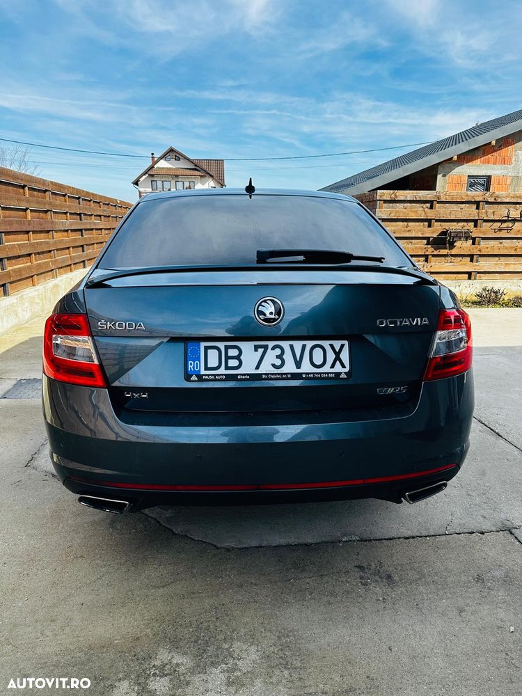 Skoda Octavia 2.0 TDI DSG RS - 4