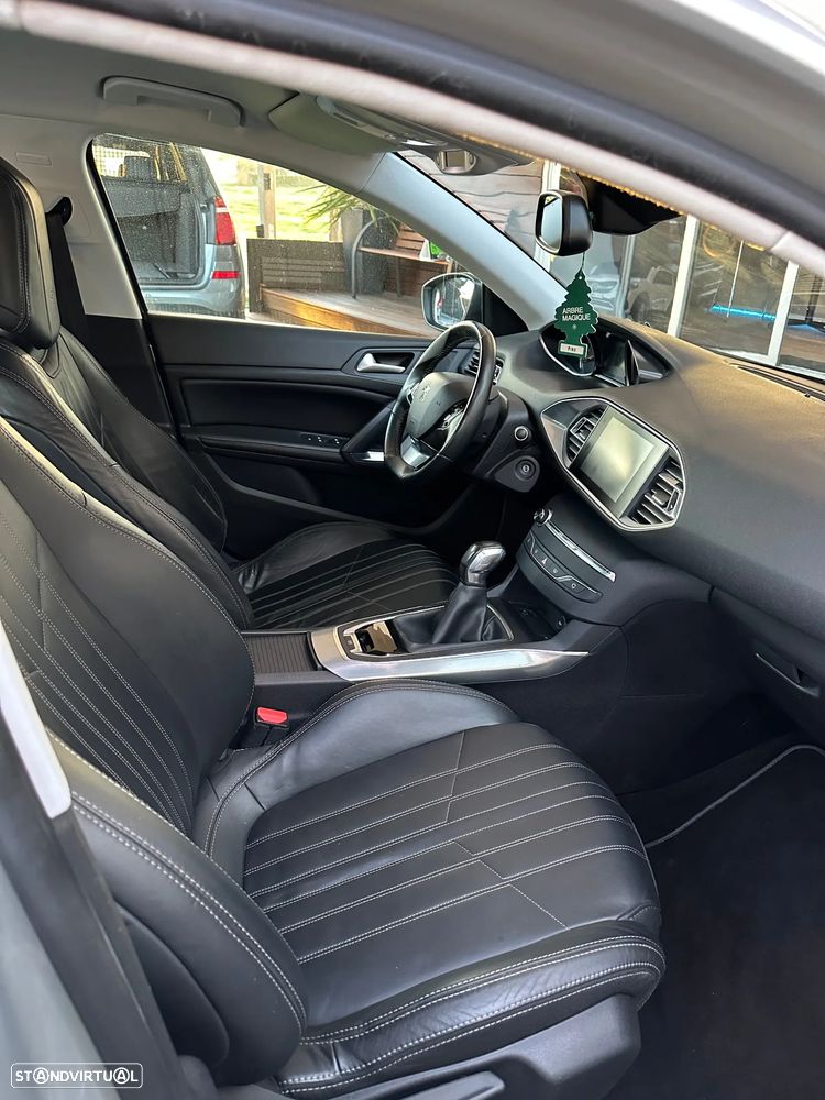 Peugeot 308 PureTech 110 Stop & Start Style - 9