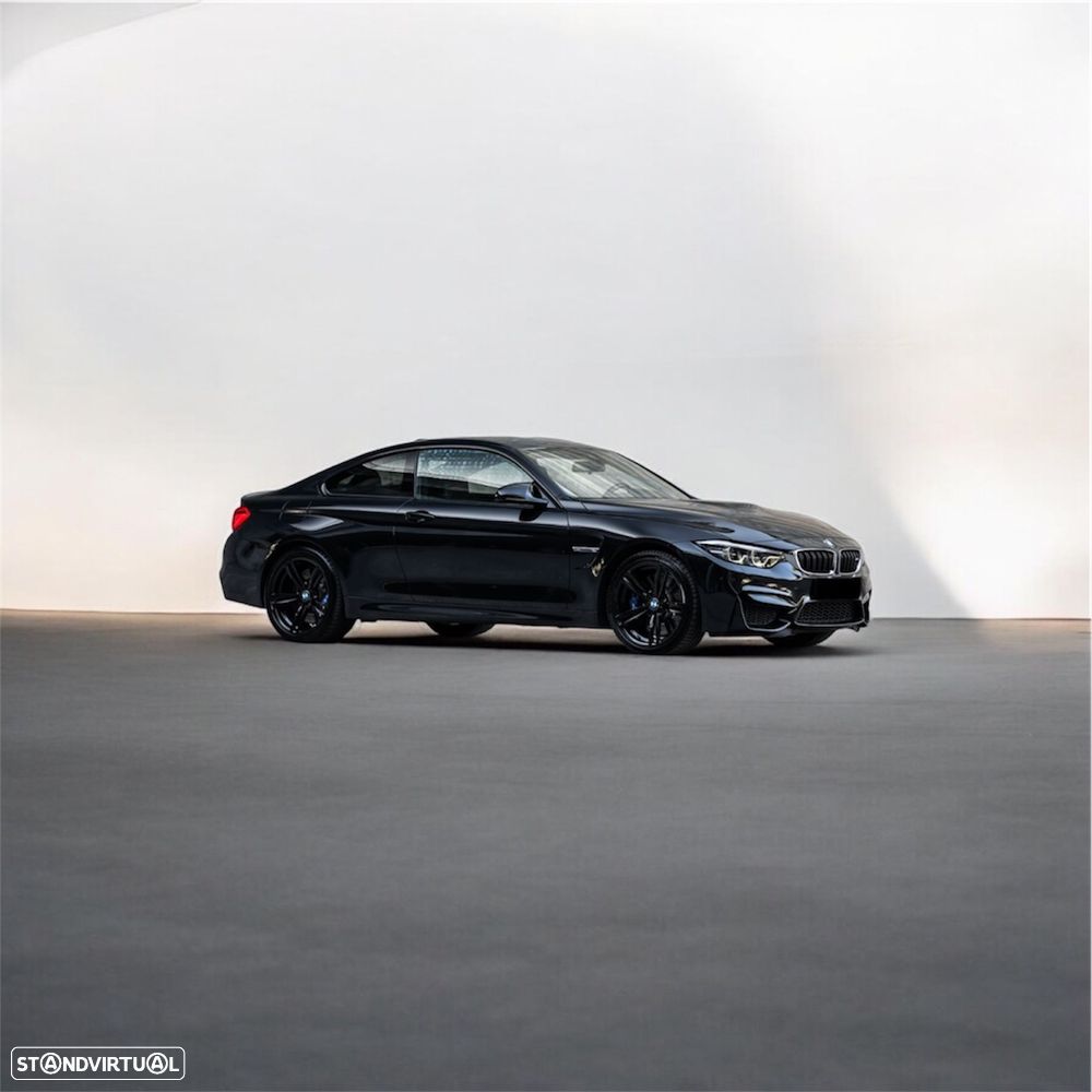 BMW M4 Auto - 3