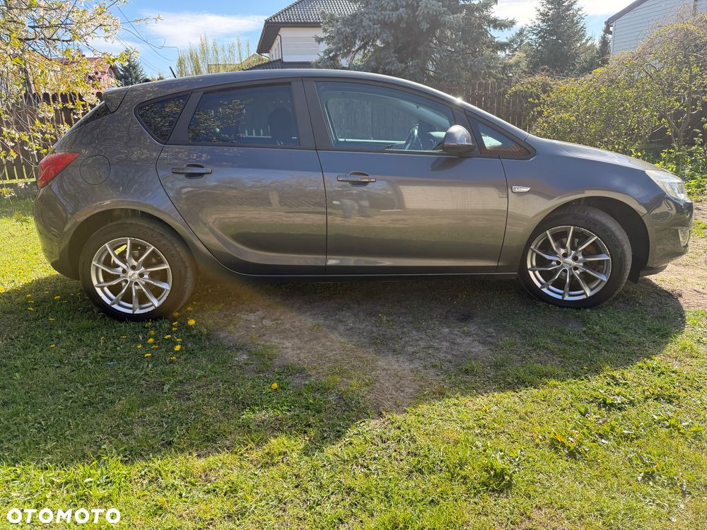 Opel Astra 1.4 Turbo - 17