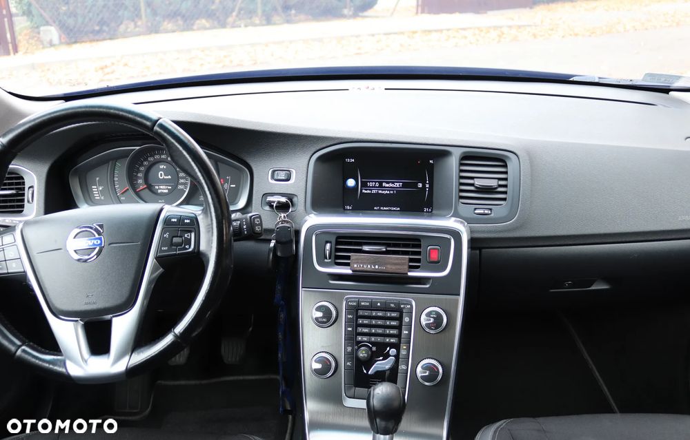 Volvo V60 D2 Base - 4