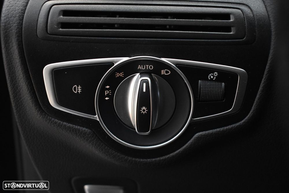 Mercedes-Benz GLC 300 - 30