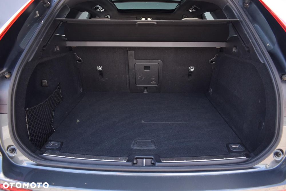 Volvo XC 60 - 32