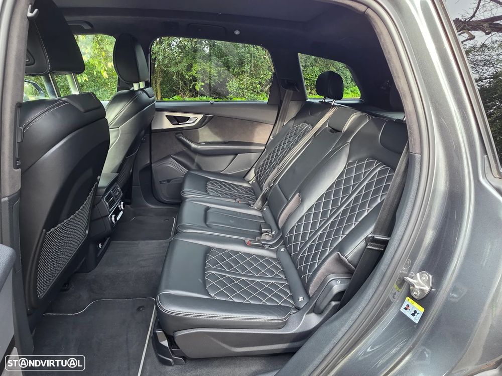 Audi SQ7 4.0 TDI V8 quattro Tiptronic 7L - 16