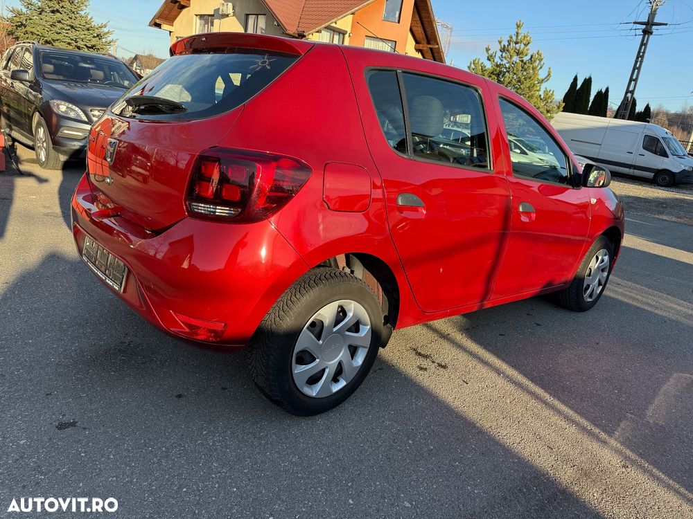 Dacia Sandero SCe 75 Essential - 11