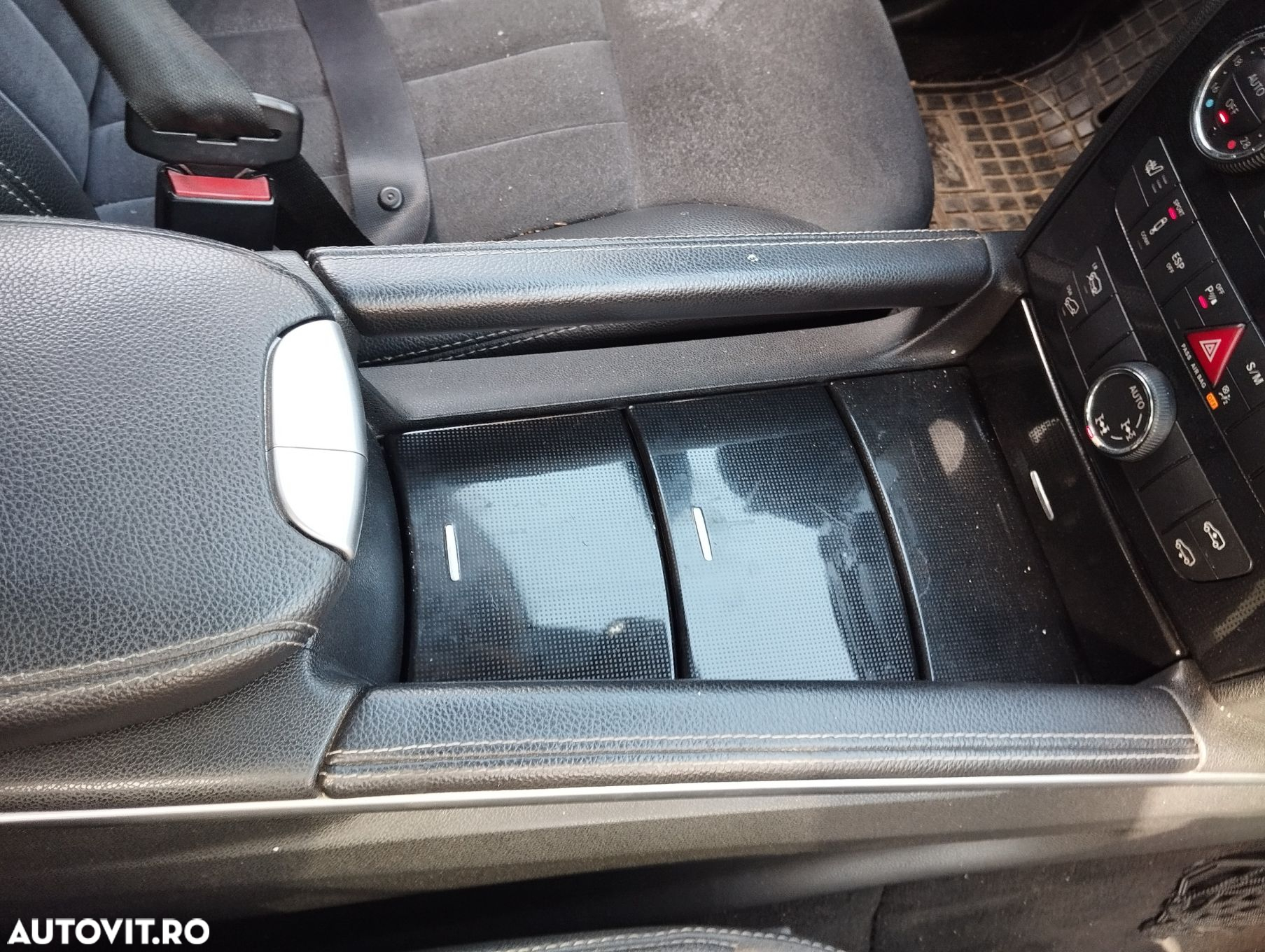 Dezmembrari  Mercedes-Benz ML / M-CLASS (W164)  2005  > 0000 ML 320 C - 5