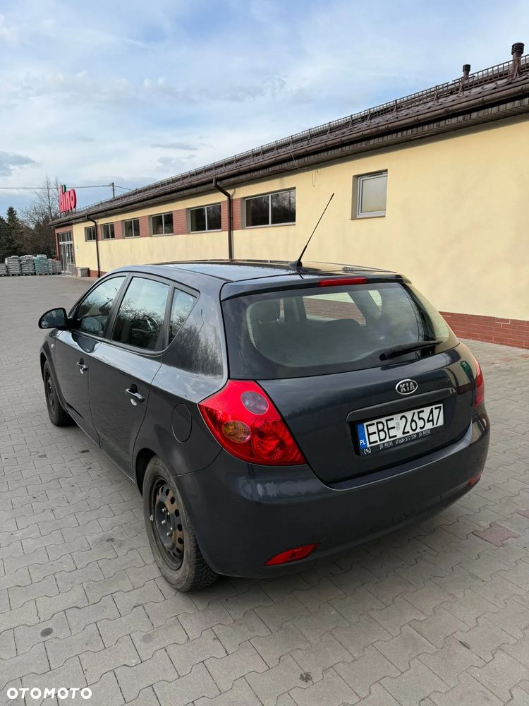 Kia Ceed 1.6 Crdi Optimum + - 5
