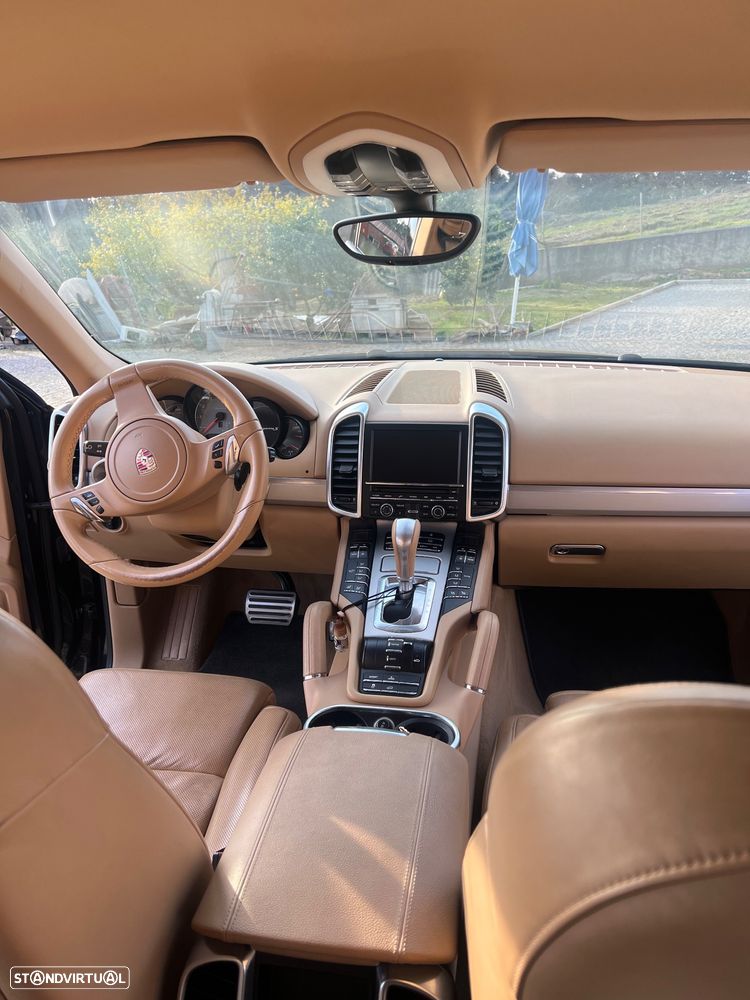 Porsche Cayenne S - 5
