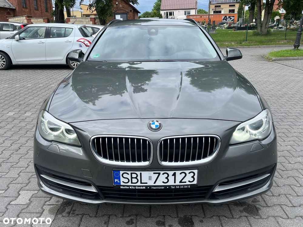 BMW Seria 5 520d xDrive - 13