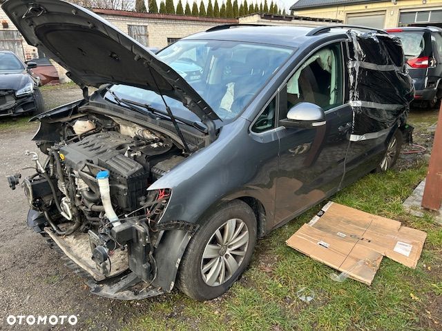 Volkswagen Sharan - 1