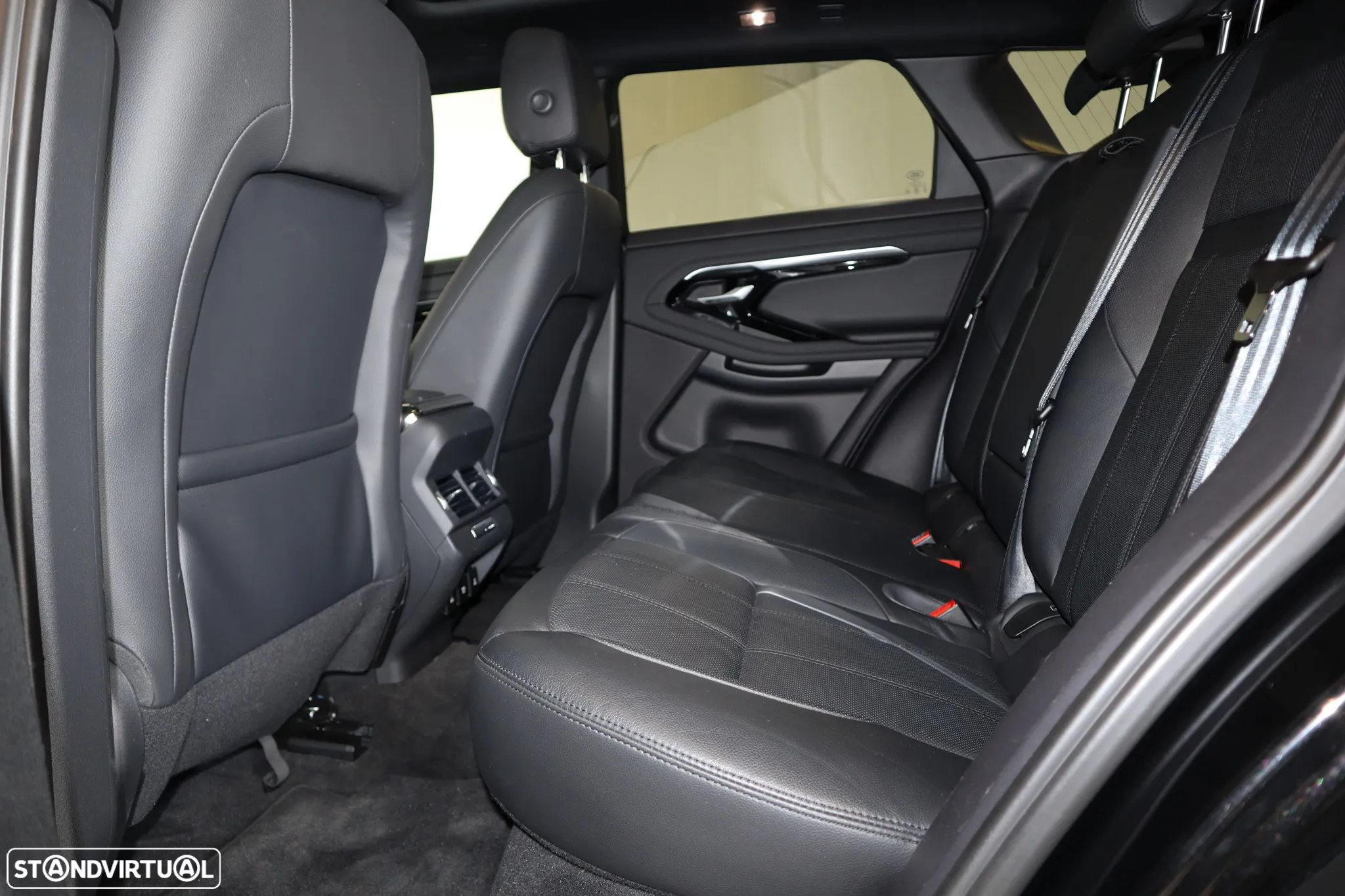 Land Rover Range Rover Evoque 1.5 P300e AWD R-Dynamic Auto - 9
