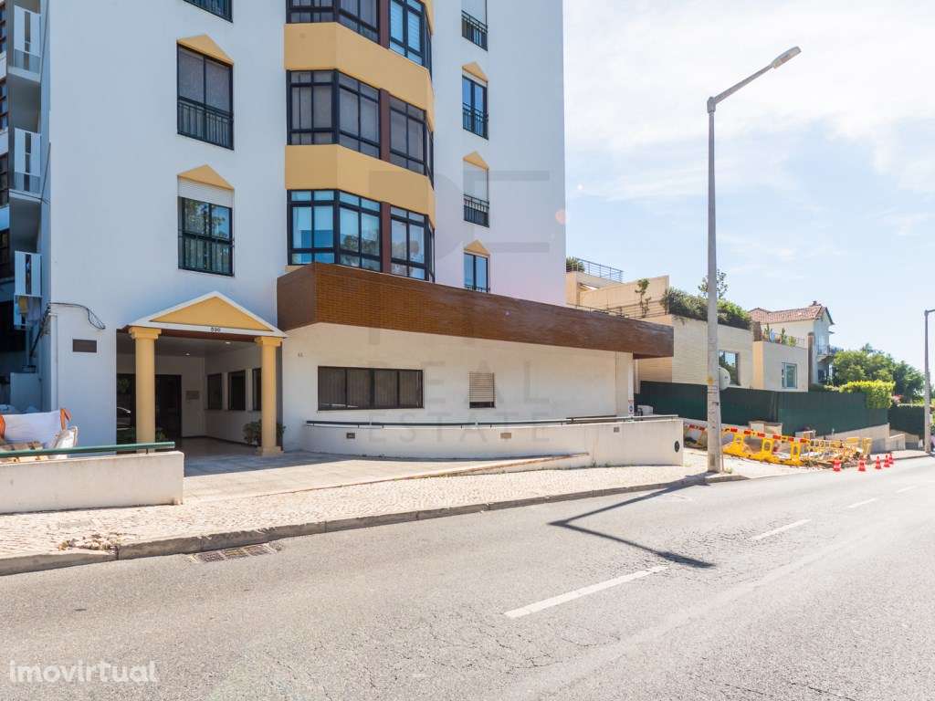 Excelente T1 no Coração do Estoril | Localização Premium - Grande imagem: 2/45