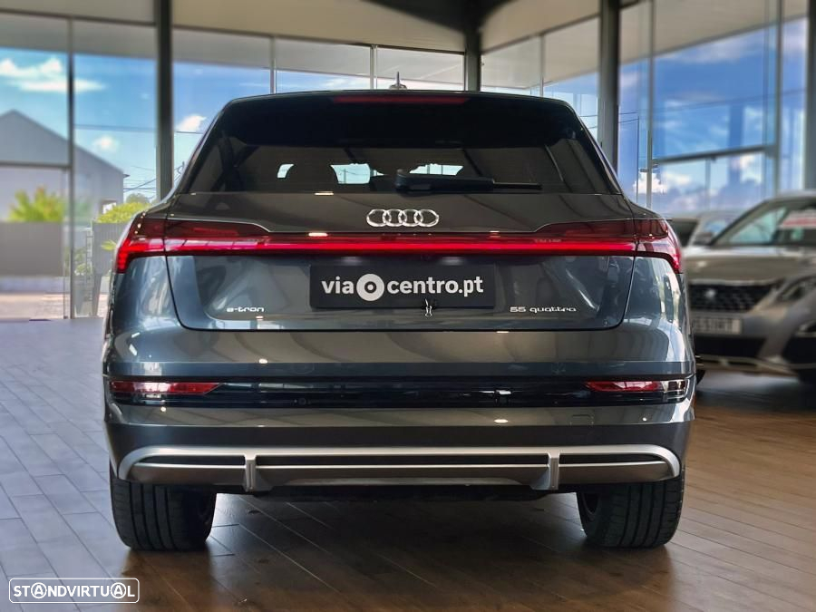 Audi Q8 e-Tron 55 quattro S line - 7