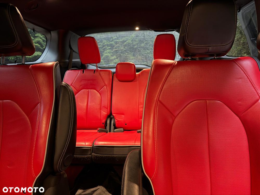 Chrysler Pacifica - 12