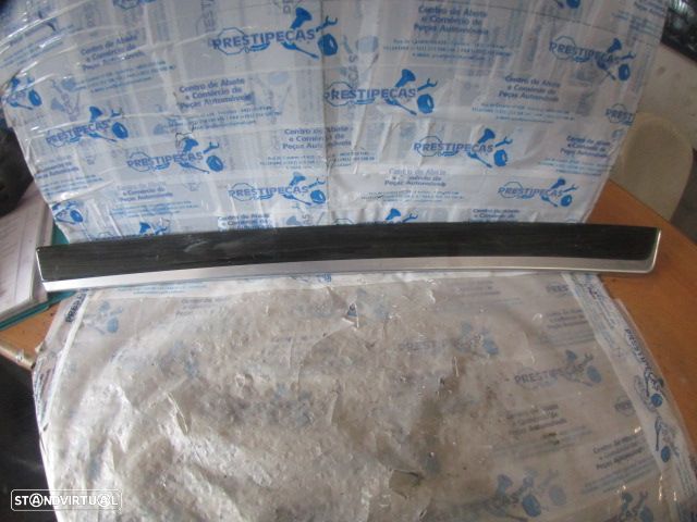 Grelha Friso 7225547 BMW F10 2012 525 XDRIVE 2.0D 4X4 218CV 4P PRETO FE GRE PORTA FE INTERIOR - 1