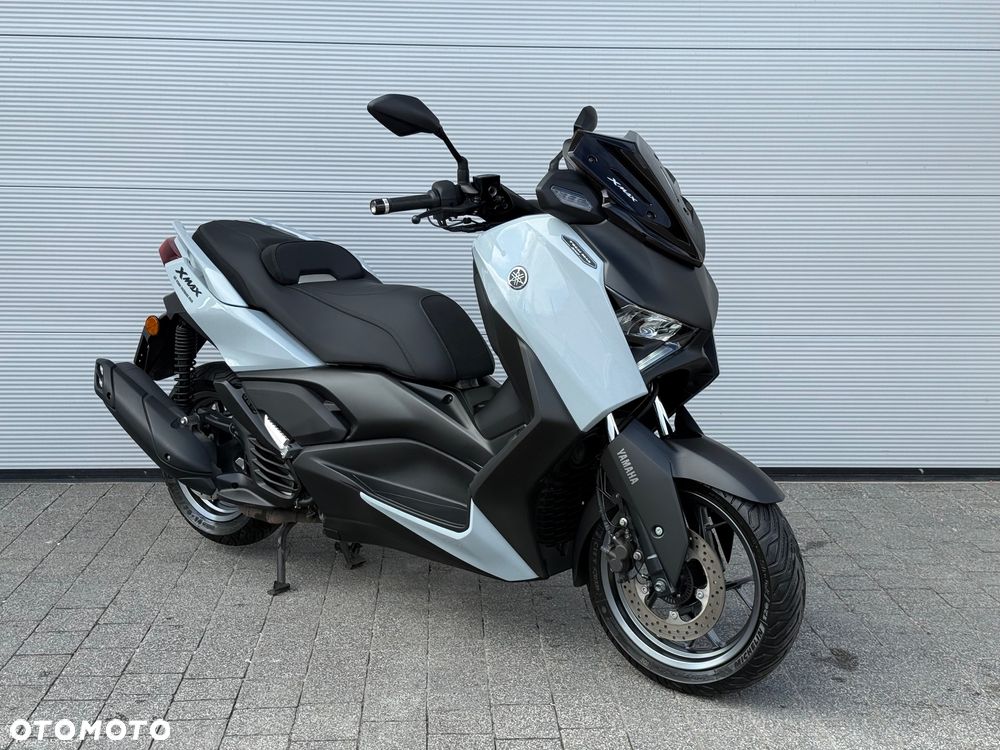 Yamaha X-max - 1