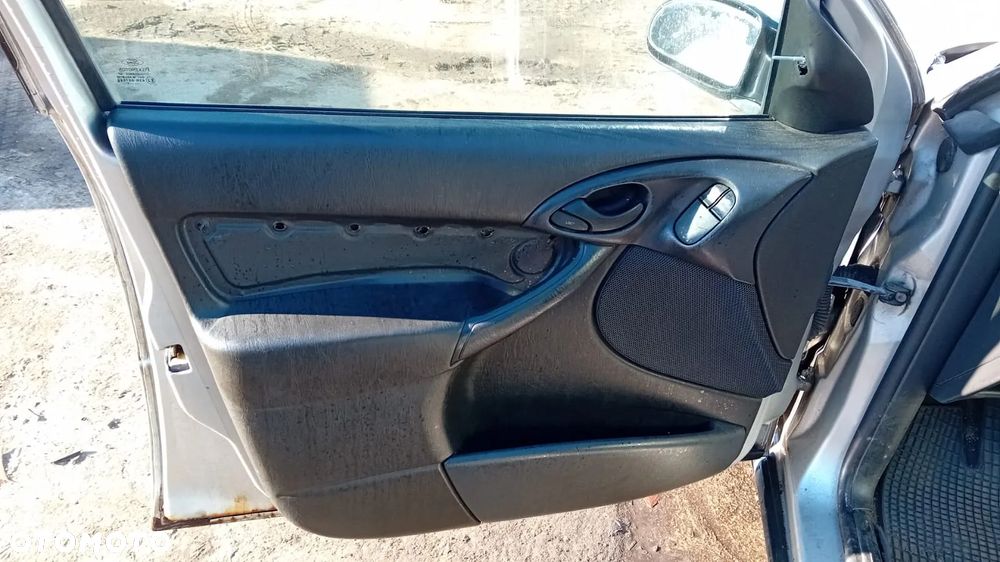 Tylko Części Ford Focus MK1 1.8 tddi C9DC 90KM 66kW hb 5d 98r-01r Lakier o8 - 7