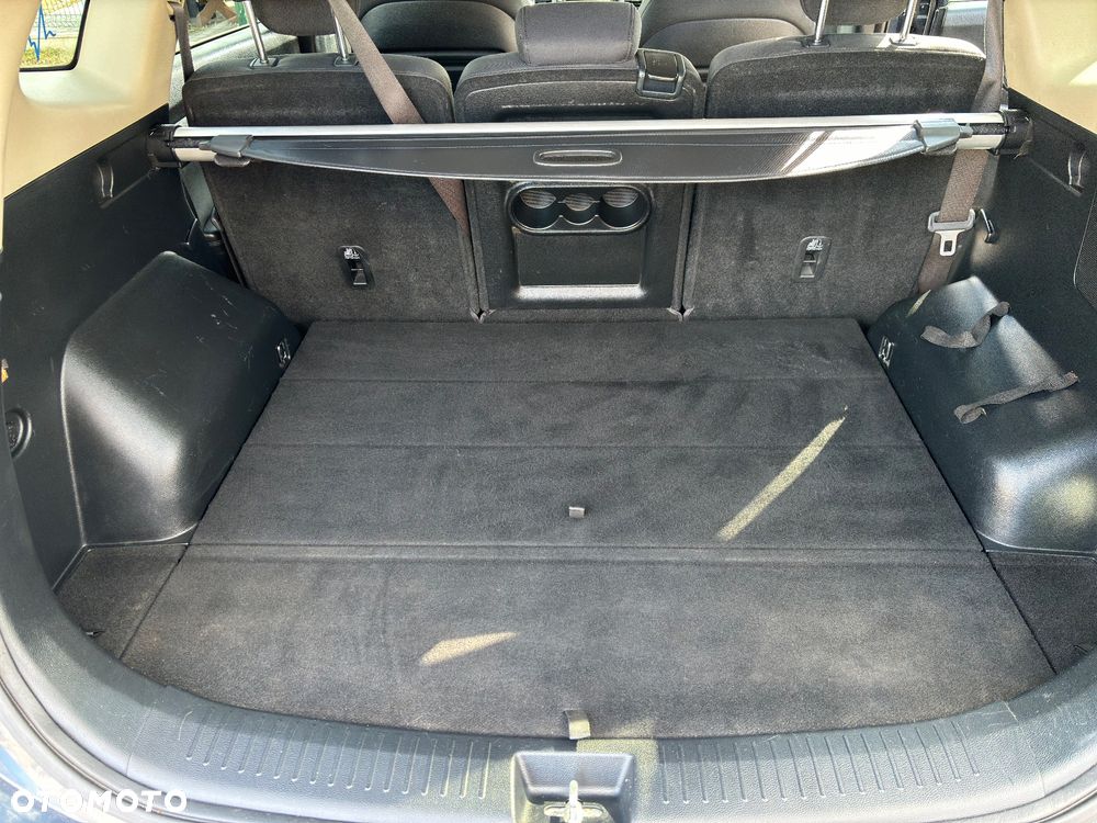 Kia Carens 1.6 GDI UEFA EURO 2016 - 9