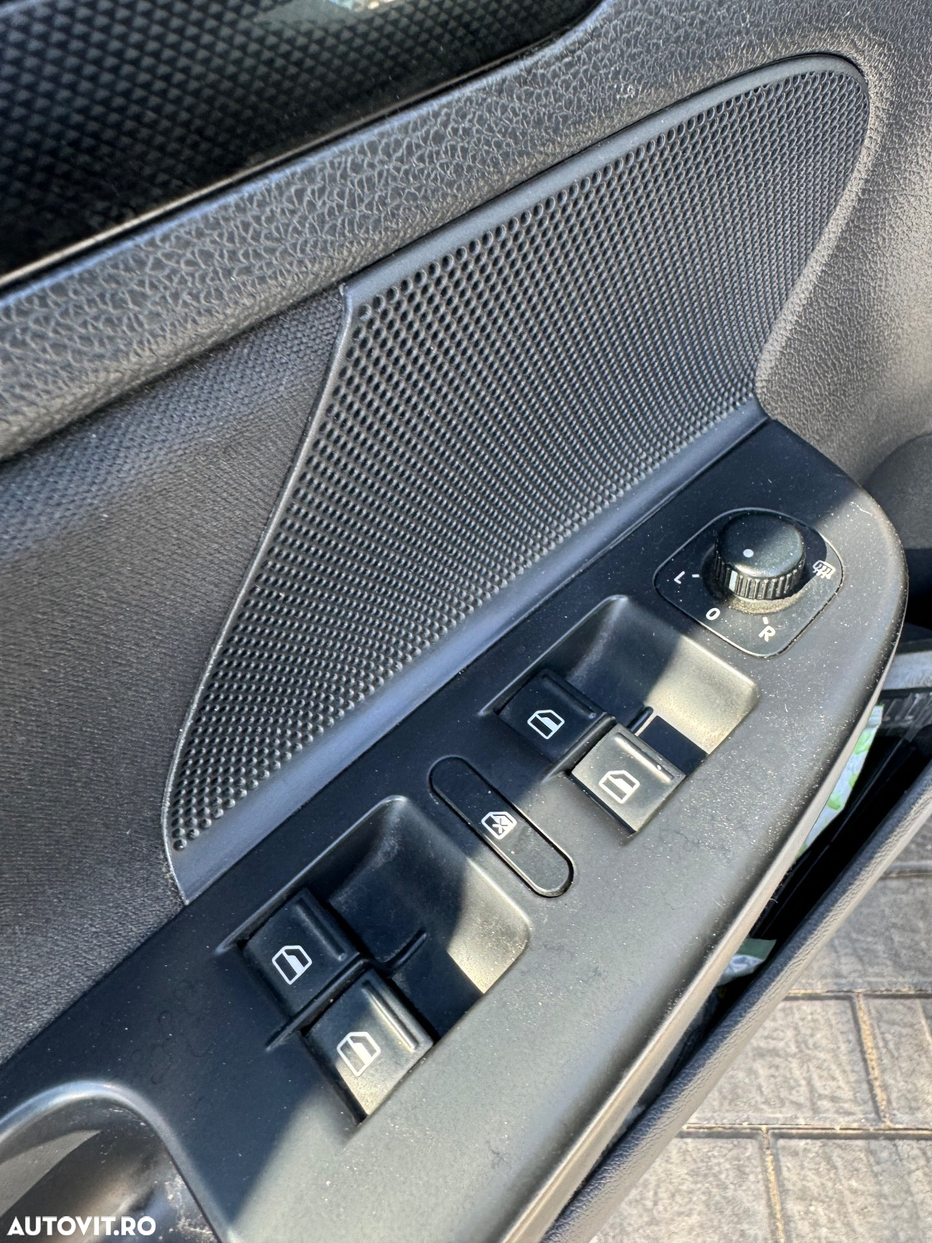 Volkswagen Golf 1.6 TDI BlueMotion Technology DPF Highline DSG - 24