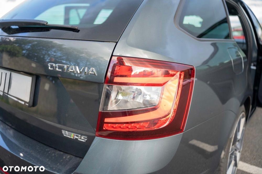 Skoda Octavia 2.0 TDI RS Challenge DSG - 28