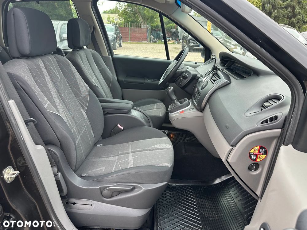 Renault Scenic - 22