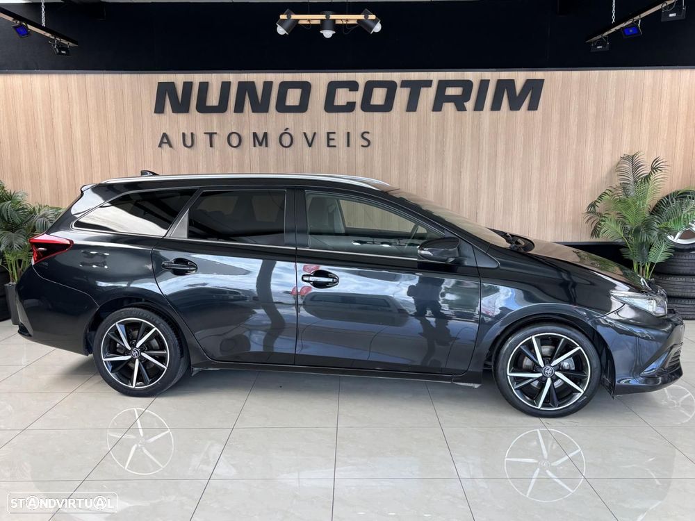 Toyota Auris Touring Sports 1.4 D-4D Active - 1