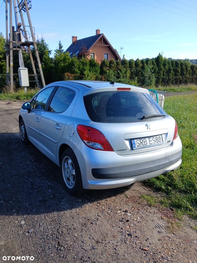 Peugeot 207 - 2