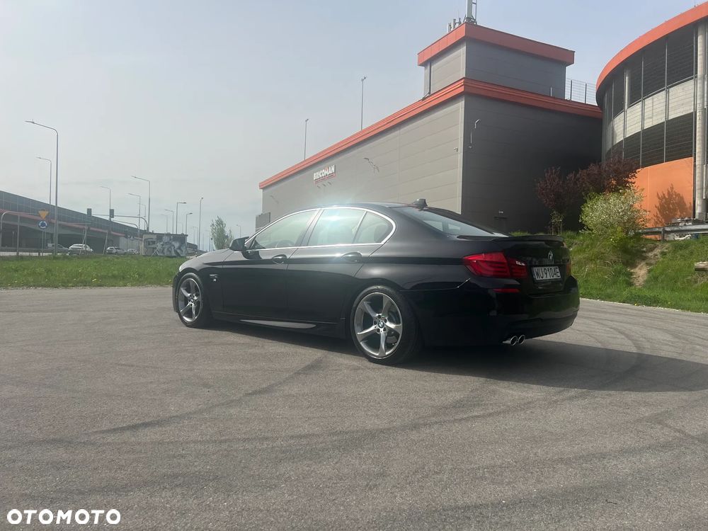 BMW Seria 5 525d - 2