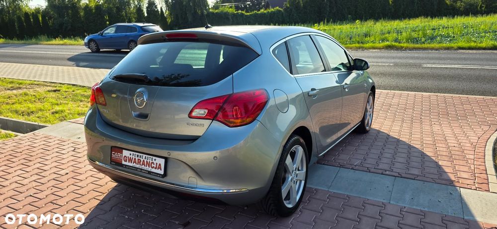 Opel Astra 1.4 Turbo Innovation - 13