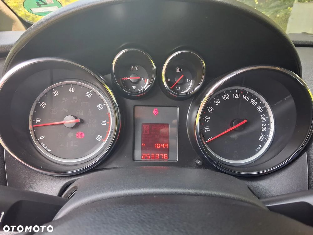 Opel Astra 1.6 Design Edition - 15