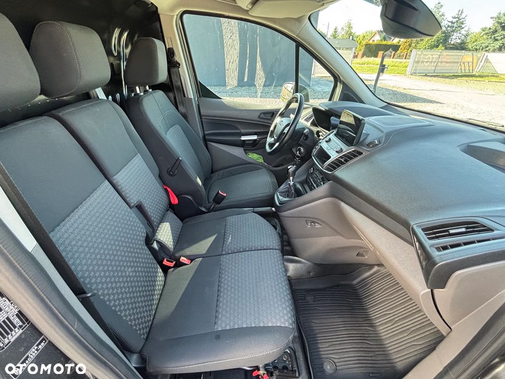 Ford Transit Connect - 22